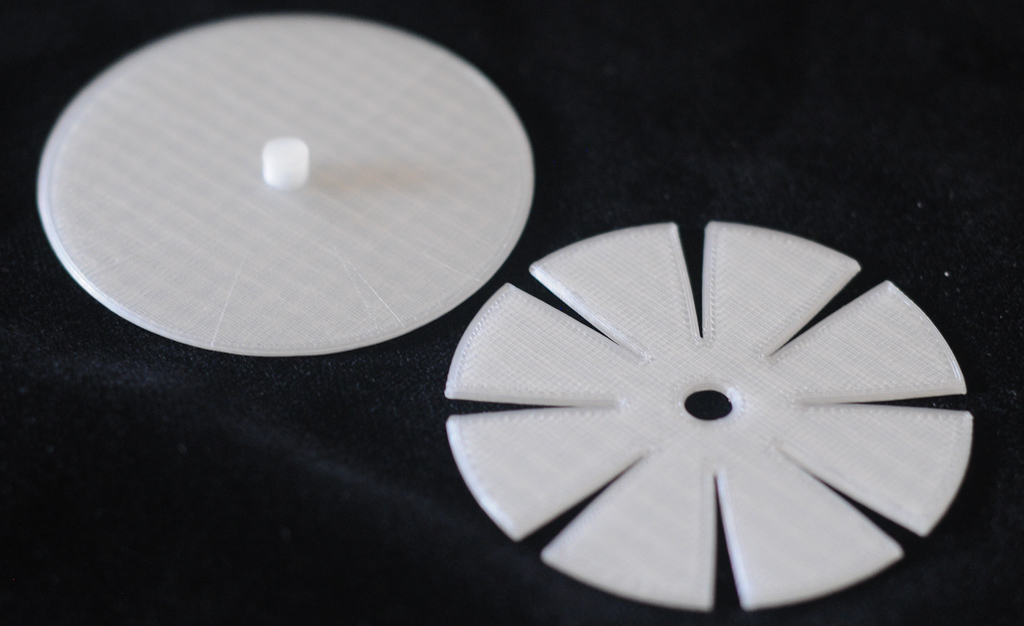 Petals and base foil cutting template photo.